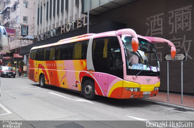 Chinalink Bus Company Ltd. 8455 na cidade de Hong Kong, China, por Donald Hudson. ID da foto: 3120148.