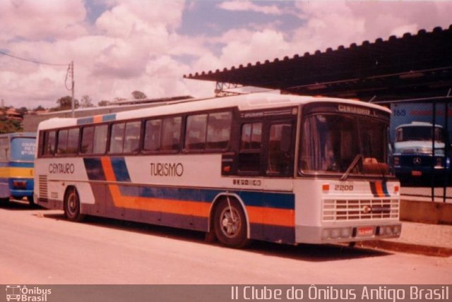 Centauro Turismo 2200 na cidade de Pouso Alegre, Minas Gerais, Brasil, por Marcos Jeremias. ID da foto: 3120827.