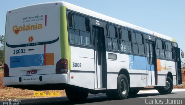 Viação Paraúna 38003 na cidade de Goiânia, Goiás, Brasil, por Carlos Júnior. Número da foto: #3123664.