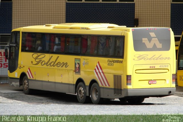 Viação Itapemirim 45283 na cidade de Manhuaçu, Minas Gerais, Brasil, por Ricardo  Knupp Franco. Número da foto: #3122956.