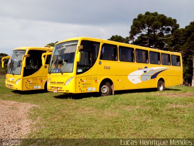 Transportes Coletivos Pérola do Oeste 5562 na cidade de Guarapuava, Paraná, Brasil, por Lucas Henrique Mendes. Número da foto: #3125087.