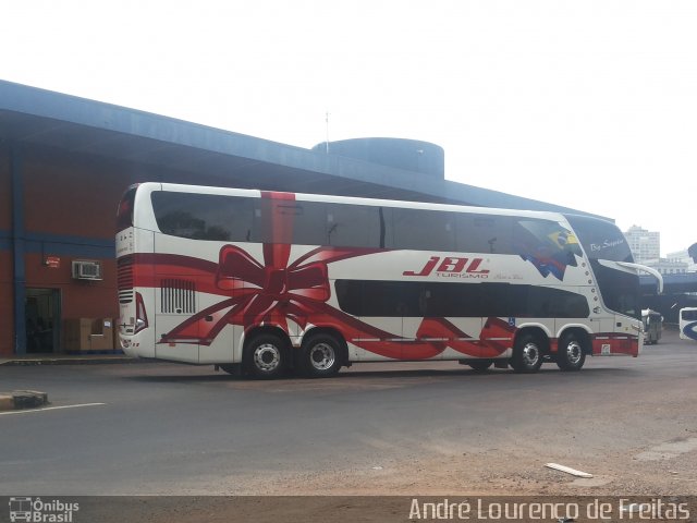 JBL Turismo 5800 na cidade de Porto Alegre, Rio Grande do Sul, Brasil, por André Lourenço de Freitas. Número da foto: #3124897.