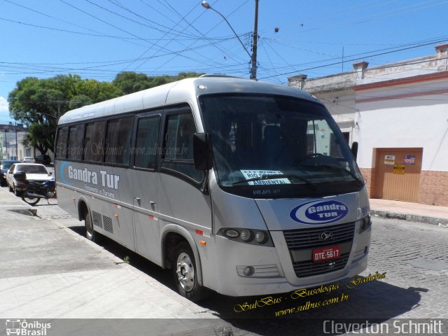 Gandra Tur 990 na cidade de Pelotas, Rio Grande do Sul, Brasil, por Cleverton Schmitt. Número da foto: #3179198.