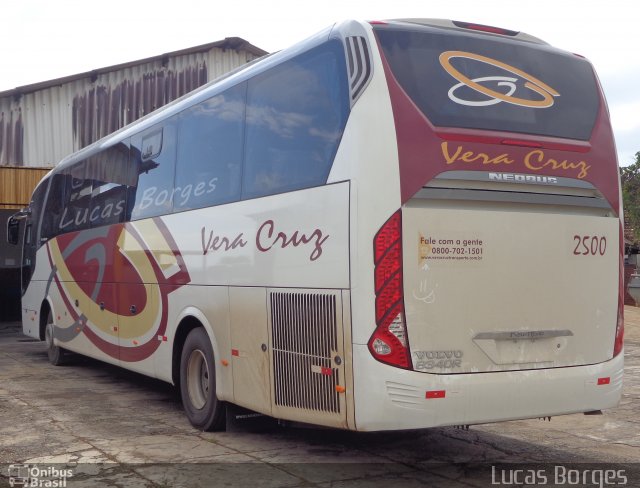 Vera Cruz Transporte e Turismo 2500 na cidade de Araxá, Minas Gerais, Brasil, por Lucas Borges . ID da foto: 3177872.