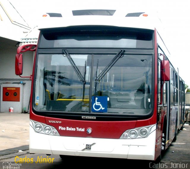 Volvo Goiânia (GO) na cidade de Goiânia, Goiás, Brasil, por Carlos Júnior. ID da foto: 3178597.