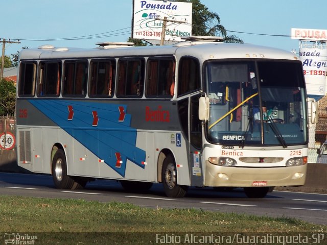 Transportadora Turística Benfica 2215 na cidade de Guaratinguetá, São Paulo, Brasil, por Fabio Alcantara. ID da foto: 3202749.