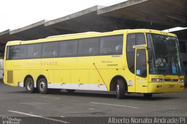Viação Itapemirim 45321 na cidade de Teresina, Piauí, Brasil, por Alberto Andrade. Número da foto: #3204345.