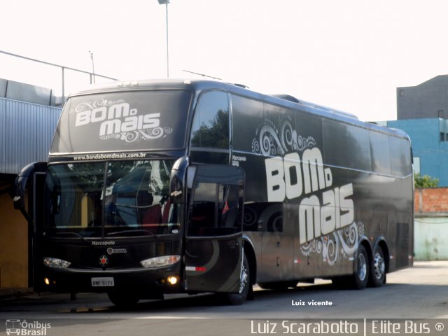 Banda Bom D Mais 9171 na cidade de Curitiba, Paraná, Brasil, por Luiz Scarabotto . Número da foto: #3206476.
