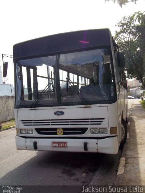 Ônibus Particulares 7171 na cidade de São Paulo, São Paulo, Brasil, por Jackson Sousa Leite. ID da foto: 3206669.