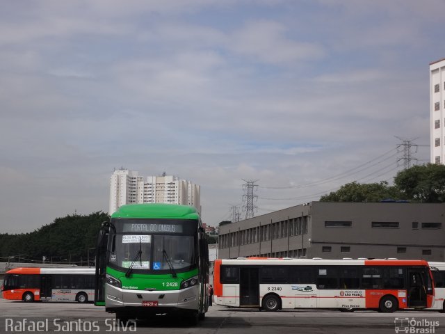 Viação Gato Preto 1 2428 na cidade de São Paulo, São Paulo, Brasil, por Rafael Santos Silva. Número da foto: #3209766.
