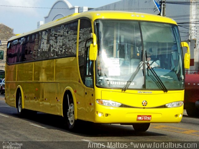 Gertaxi 211 na cidade de Fortaleza, Ceará, Brasil, por Amós  Mattos. Número da foto: #3212882.