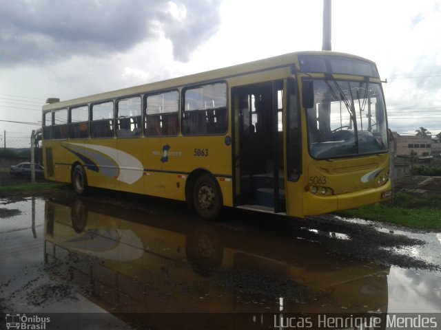 Transportes Coletivos Pérola do Oeste 5063 na cidade de Guarapuava, Paraná, Brasil, por Lucas Henrique Mendes. Número da foto: #3213796.