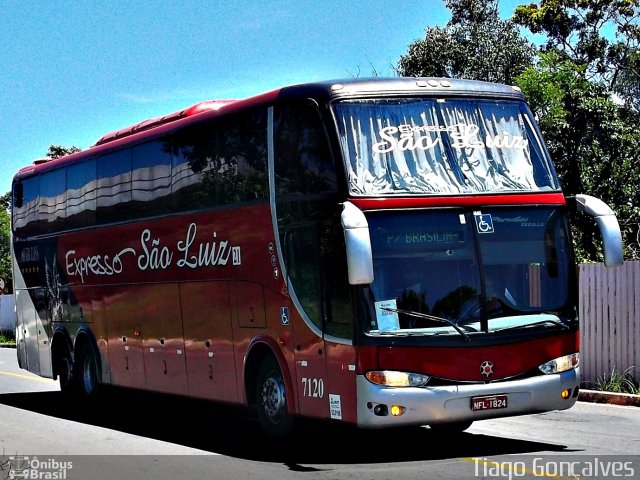 Expresso São Luiz 7120 na cidade de Brasília, Distrito Federal, Brasil, por Tiago Gonçalves. ID da foto: 3218133.