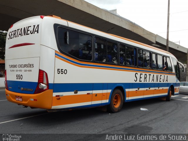 Viação Sertaneja 550 na cidade de Belo Horizonte, Minas Gerais, Brasil, por André Luiz Gomes de Souza. ID da foto: 3222440.