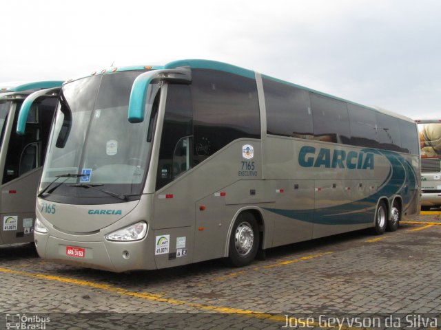 Viação Garcia 7165 na cidade de Londrina, Paraná, Brasil, por José Geyvson da Silva. ID da foto: 3223956.