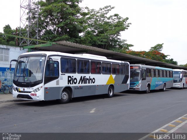 Transturismo Rio Minho RJ 166.092 na cidade de Magé, Rio de Janeiro, Brasil, por Lucas Lima. ID da foto: 3233335.