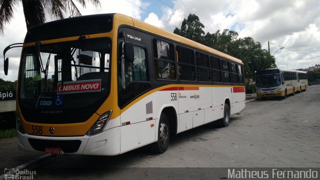 Empresa Metropolitana 558 na cidade de Recife, Pernambuco, Brasil, por Matheus Fernando. Número da foto: #3240902.