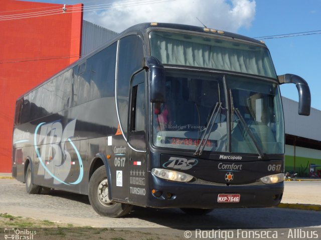 TBS - Travel Bus Service > Transnacional Fretamento 0617 na cidade de Caruaru, Pernambuco, Brasil, por Rodrigo Fonseca. Número da foto: #3240169.