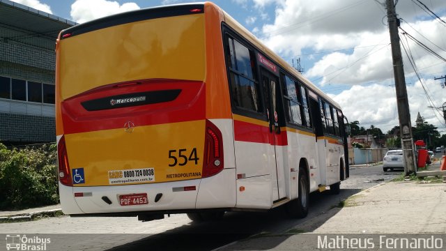 Empresa Metropolitana 554 na cidade de Recife, Pernambuco, Brasil, por Matheus Fernando. ID da foto: 3240886.