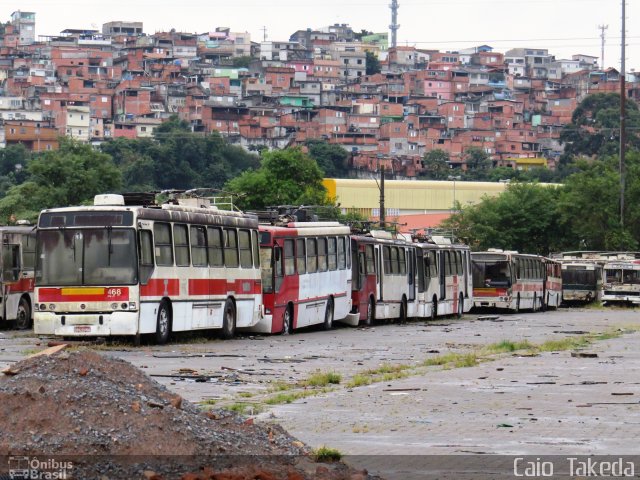 Sucata e Desmanches 7656 na cidade de São Paulo, São Paulo, Brasil, por Caio  Takeda. Número da foto: #3240583.
