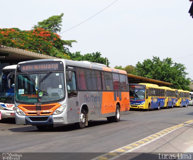 Transturismo Rio Minho RJ 166.101 na cidade de Magé, Rio de Janeiro, Brasil, por Lucas Lima. Número da foto: #3245984.