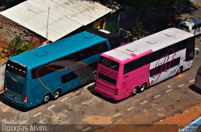 Rê Viagens 1400 na cidade de Aparecida, São Paulo, Brasil, por Douglas Alvim. Número da foto: #3184654.
