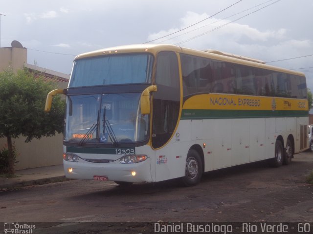 Nacional Expresso 12303 na cidade de Rio Verde, Goiás, Brasil, por Daniel Henrique. Número da foto: #3196733.