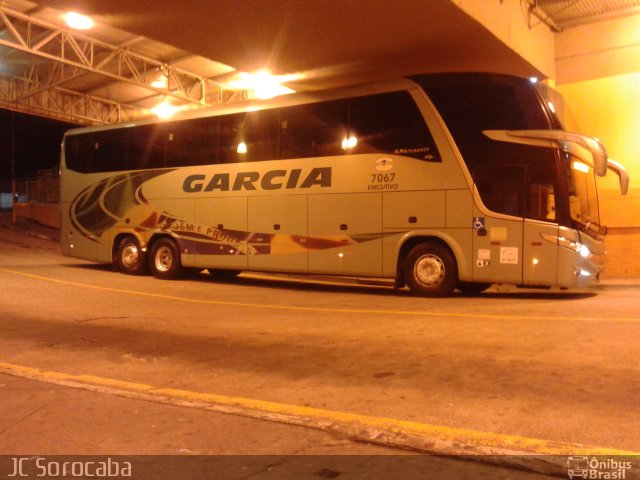 Viação Garcia 7067 na cidade de Sorocaba, São Paulo, Brasil, por Julio Cesar Pereira de Paula. ID da foto: 3275160.