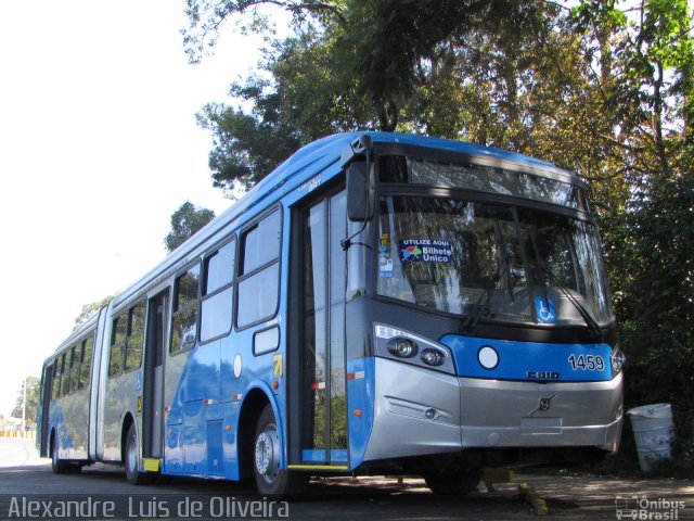VB Transportes e Turismo 1459 na cidade de Botucatu, São Paulo, Brasil, por Alexandre  Luis de Oliveira. Número da foto: #3279854.