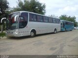 Ônibus Particulares 1400 na cidade de Araçuaí, Minas Gerais, Brasil, por Juninho Nogueira. Número da foto: #:id.