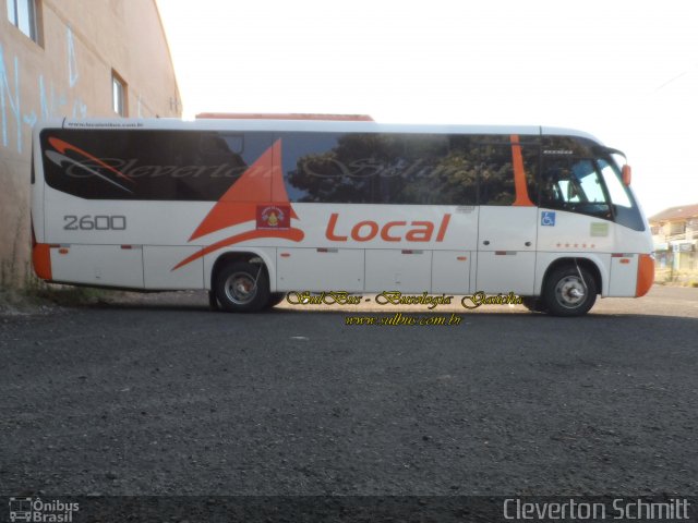 LOCAL - Locadora de Ônibus Canoas Ltda. 2600 na cidade de Santa Maria, Rio Grande do Sul, Brasil, por Cleverton Schmitt. ID da foto: 3285667.