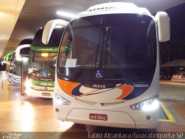 Expresso União 10253 na cidade de Guaratinguetá, São Paulo, Brasil, por Fabio Alcantara. ID da foto: 3285613.