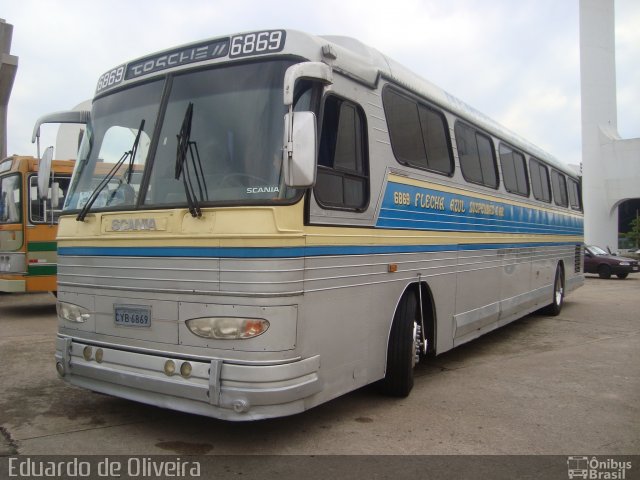 Ônibus Particulares 6869 na cidade de São Paulo, São Paulo, Brasil, por Eduardo de Oliveira. ID da foto: 3289891.