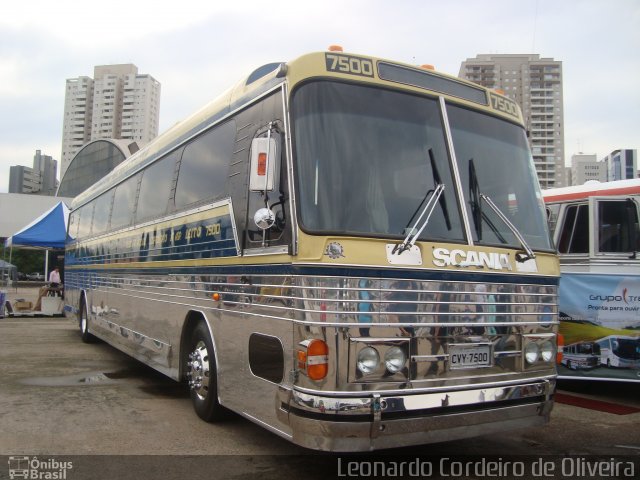 Ônibus Particulares 7500 na cidade de São Paulo, São Paulo, Brasil, por Eduardo de Oliveira. ID da foto: 3289884.