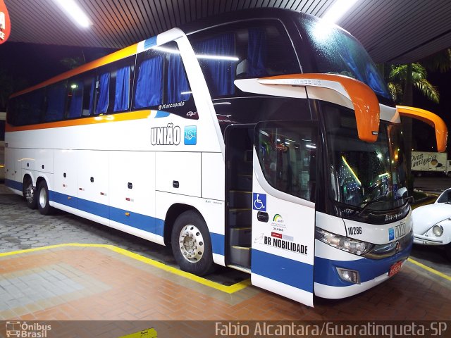 Expresso União 10286 na cidade de Guaratinguetá, São Paulo, Brasil, por Fabio Alcantara. Número da foto: #3289262.