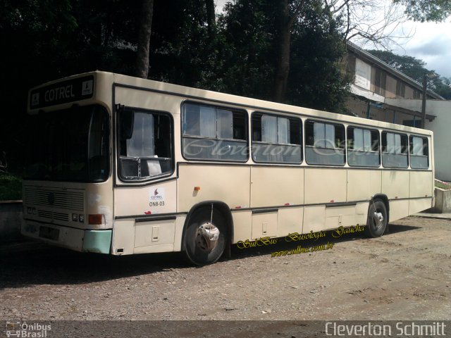 Grupo Cotrel 7580 na cidade de Santa Maria, Rio Grande do Sul, Brasil, por Cleverton Schmitt. Número da foto: #3295977.