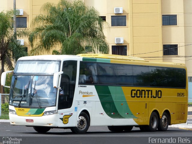 Empresa Gontijo de Transportes 11615 na cidade de Uberaba, Minas Gerais, Brasil, por Fernando Reis. Número da foto: #3254838.