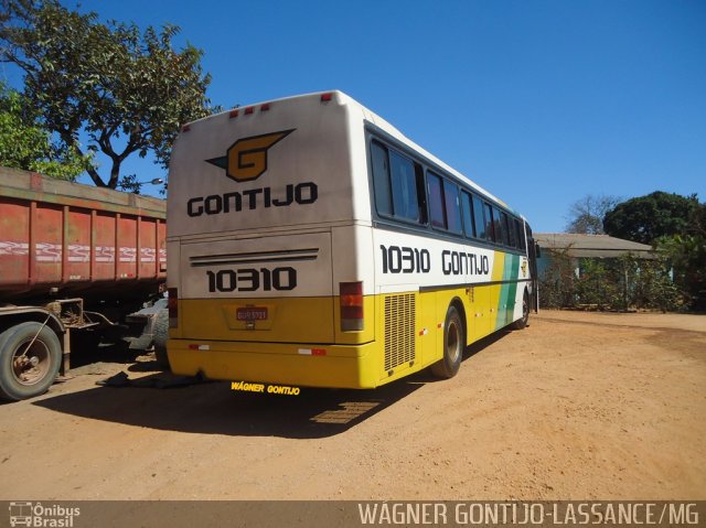 Empresa Gontijo de Transportes 10310 na cidade de Lassance, Minas Gerais, Brasil, por Wágner  Gontijo. ID da foto: 3298103.