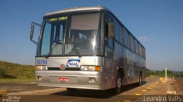 Real Transporte e Turismo 10788 na cidade de Santo Ângelo, Rio Grande do Sul, Brasil, por Leandro Melo Valls. ID da foto: 3298754.