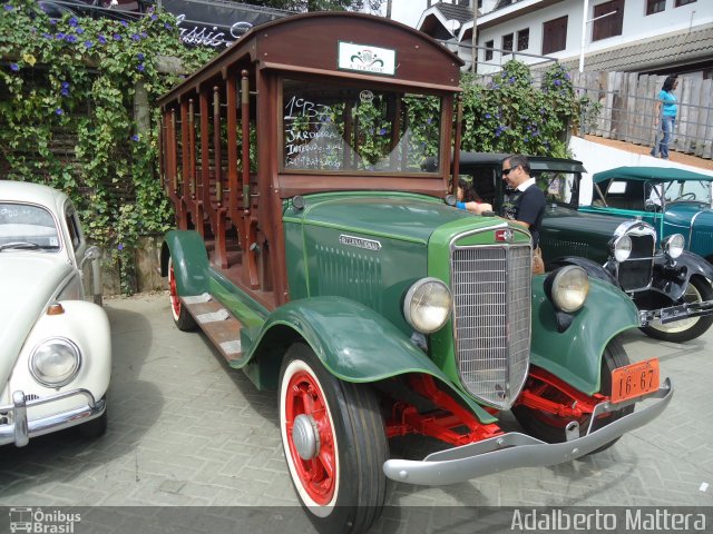 Ônibus Particulares 1937 na cidade de Campos do Jordão, São Paulo, Brasil, por Adalberto Mattera. ID da foto: 3300434.