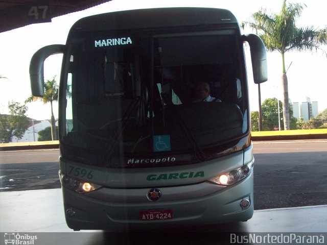 Viação Garcia 7596 na cidade de Londrina, Paraná, Brasil, por Josino Vieira. Número da foto: #3300301.