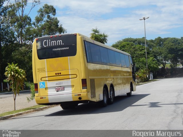 Viação Itapemirim 44201 na cidade de Taubaté, São Paulo, Brasil, por Rogerio Marques. Número da foto: #3301124.