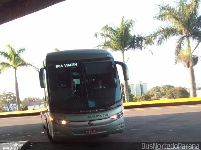 Viação Garcia 7596 na cidade de Londrina, Paraná, Brasil, por Josino Vieira. ID da foto: 3302484.