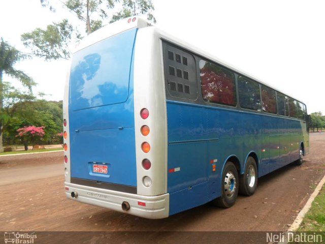 Ônibus Particulares 7647 na cidade de Santa Helena, Paraná, Brasil, por Lucas Pereira Bicca. Número da foto: #3308944.