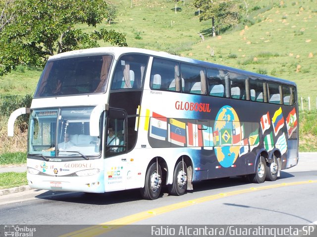 Globosul Agência de Viagens e Turismo 1550 na cidade de Aparecida, São Paulo, Brasil, por Fabio Alcantara. Número da foto: #3311674.
