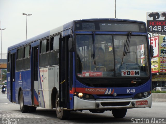 Viação Ribeirão Pires 1040 na cidade de Santo André, São Paulo, Brasil, por Sandro Alves. ID da foto: 3310229.