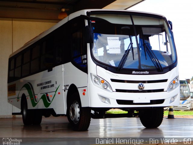 Ônibus Particulares RV. na cidade de Rio Verde, Goiás, Brasil, por Daniel Henrique. Número da foto: #3313672.