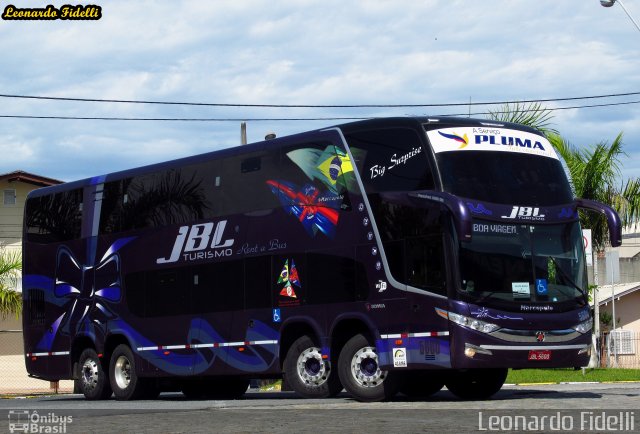 JBL Turismo 5600 na cidade de Balneário Camboriú, Santa Catarina, Brasil, por Leonardo Fidelli. Número da foto: #3313619.