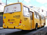 Araucária Transportes Coletivos LC020 na cidade de Curitiba, Paraná, Brasil, por Luiz H. Bassetti. Número da foto: #:id.