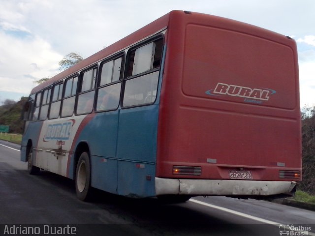 Transporte Rural 5886 na cidade de Três Rios, Rio de Janeiro, Brasil, por Adriano Duarte. Número da foto: #3317633.